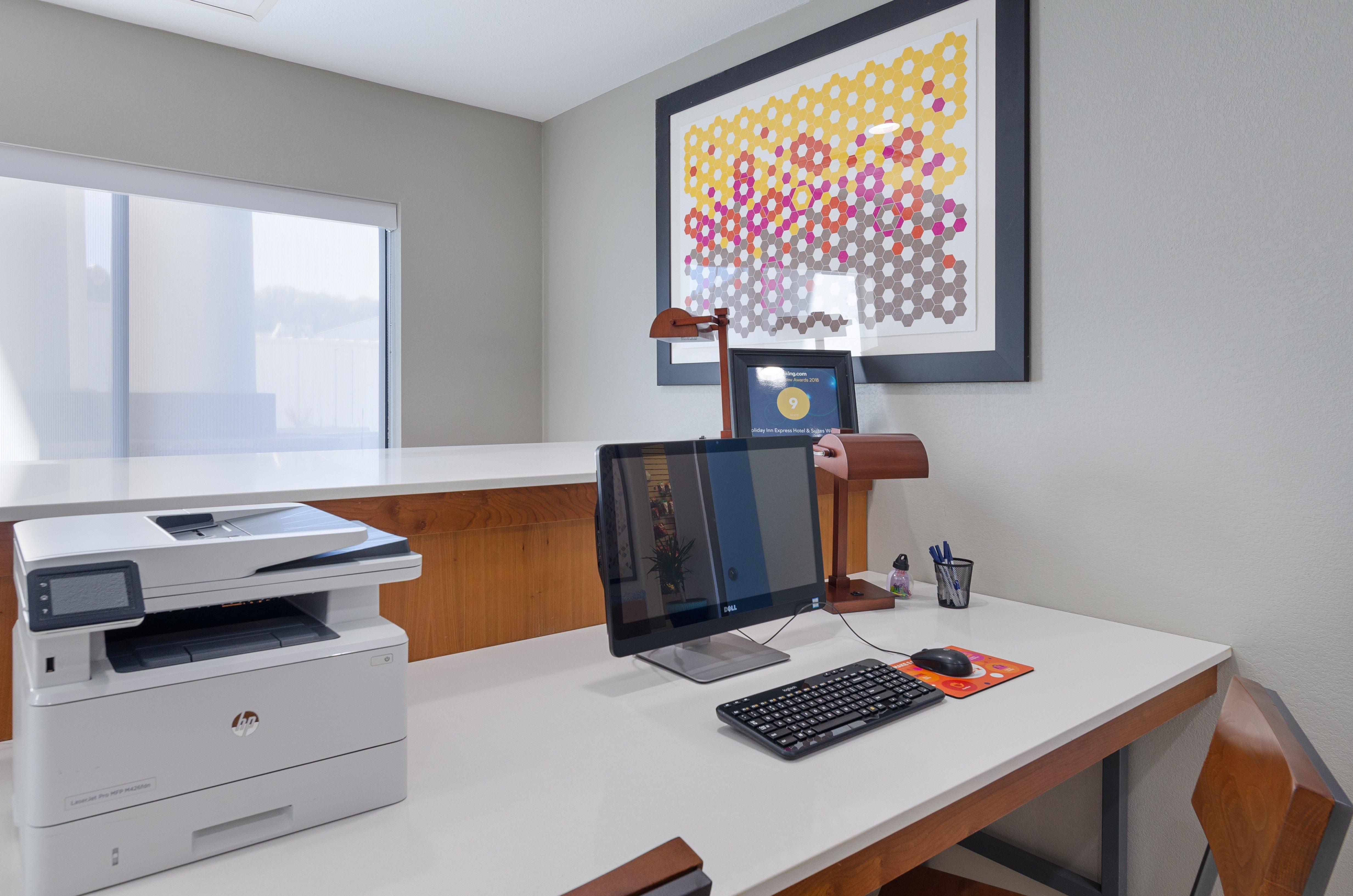 Holiday Inn Express Hotel & Suites Weston By Ihg Экстерьер фото